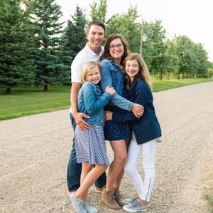 Meet your Posher, Corisa